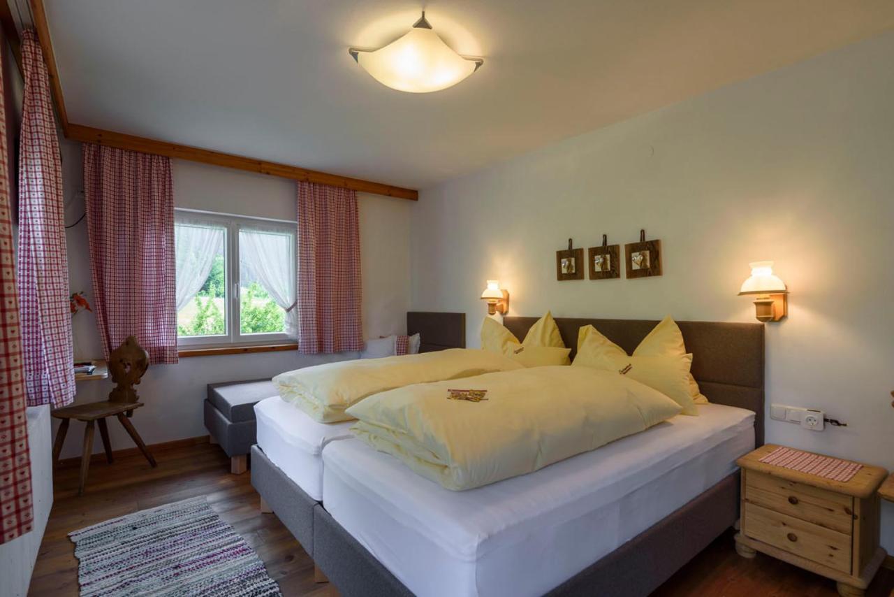 Gasthof Waldwirt Russbach am Pass Gschütt Kültér fotó